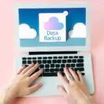 รับออกแบบเว็บไซต์ กำลัง Backup ข้อมูลเว็บไซต์บนแล็ปท็อป: Data Backup